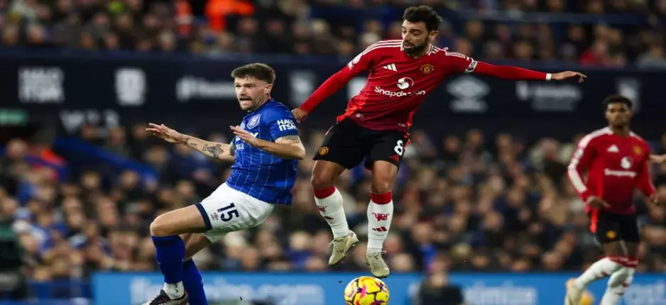 Ipswich Earn Hard-Fought Draw Against Manchester United