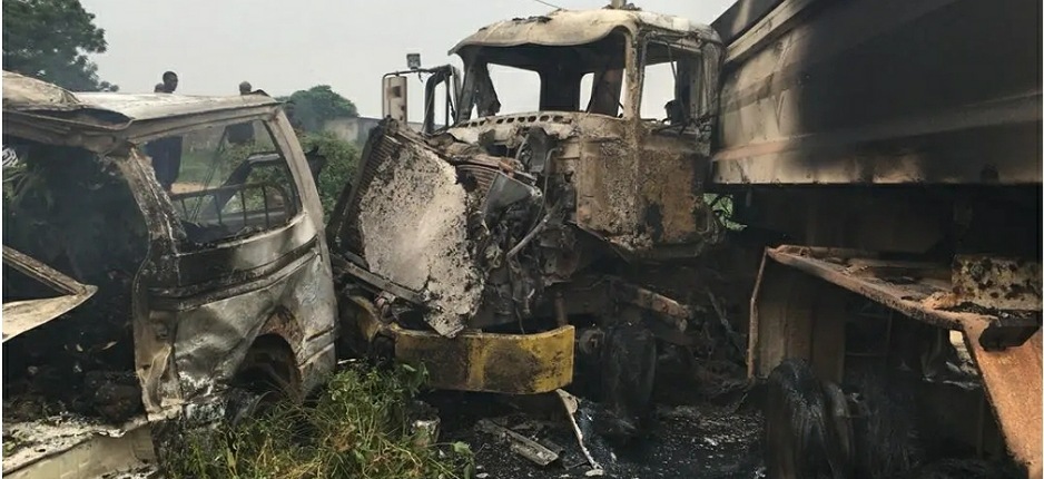 Ebonyi: Five Dead, Others Injured As Passenger Bus Erupts in Flames